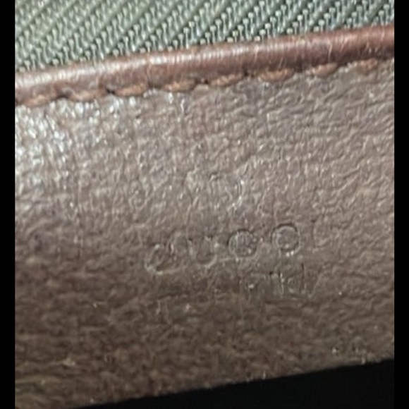 Gucci Cosmetic Case or Clutch - Picture 4 of 7